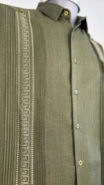 Guayabera chipre olivo manga corta - Llaguno Boutique
