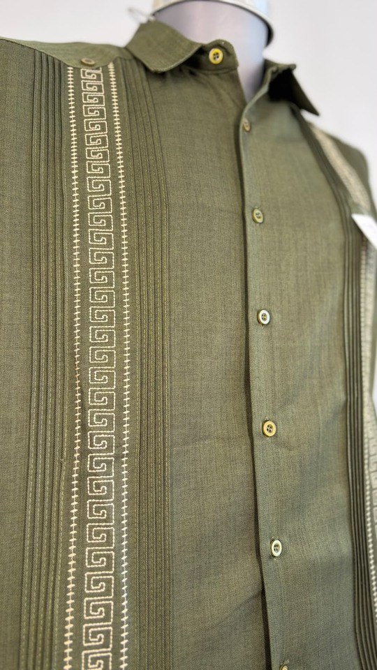 Guayabera chipre verde olivo - Llaguno Boutique
