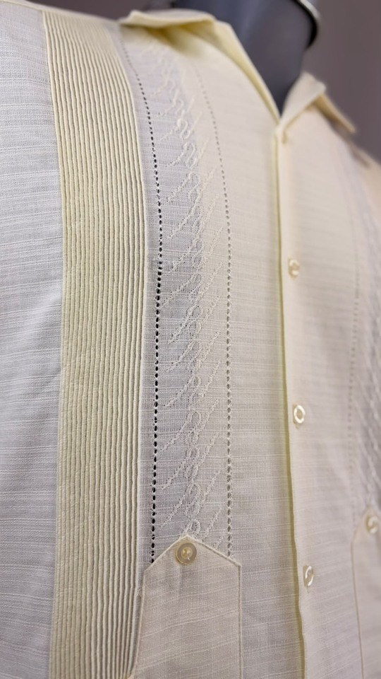 Guayabera Deshilada manga corta - Llaguno Boutique