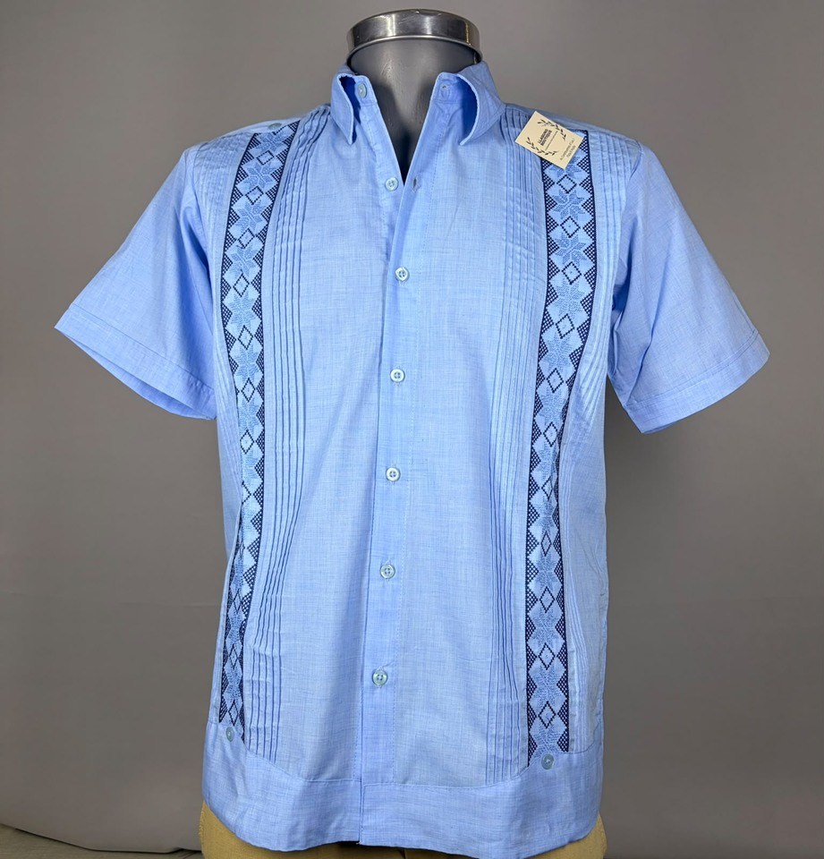 Guayabera Javier azul cielo - Llaguno Boutique