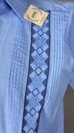 Guayabera Javier azul cielo - Llaguno Boutique