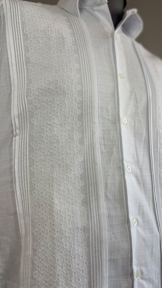 Guayabera Panal blanca - Llaguno Boutique